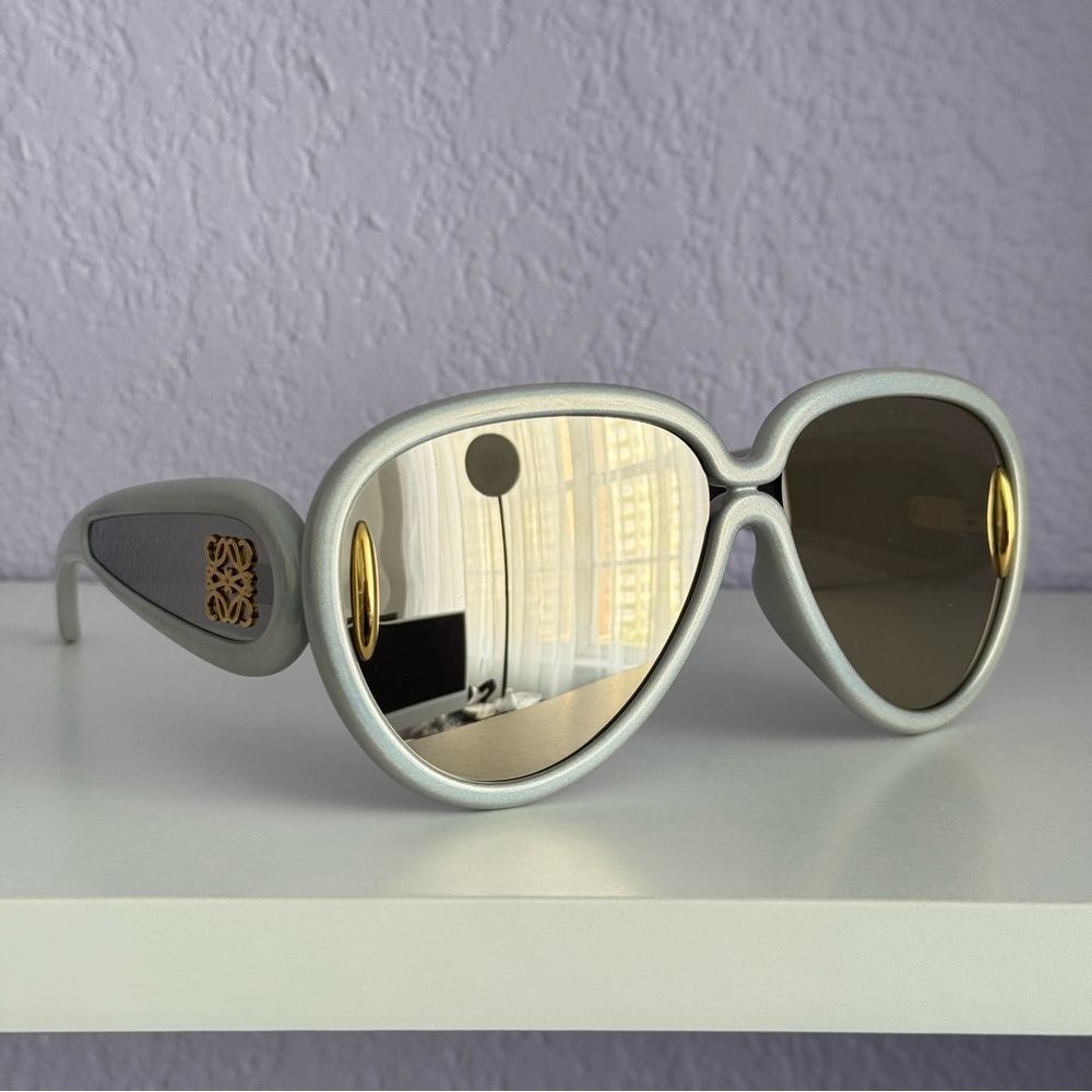 New! LOEWE Sunglasses LW40132I 24C, Authentic